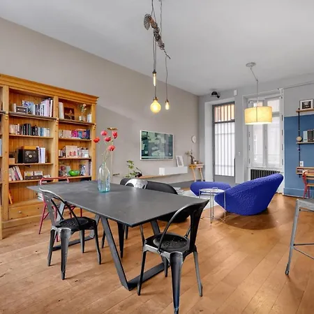 Bleu Du Maine - Elegant T3 Avec Terrasse Appartement *